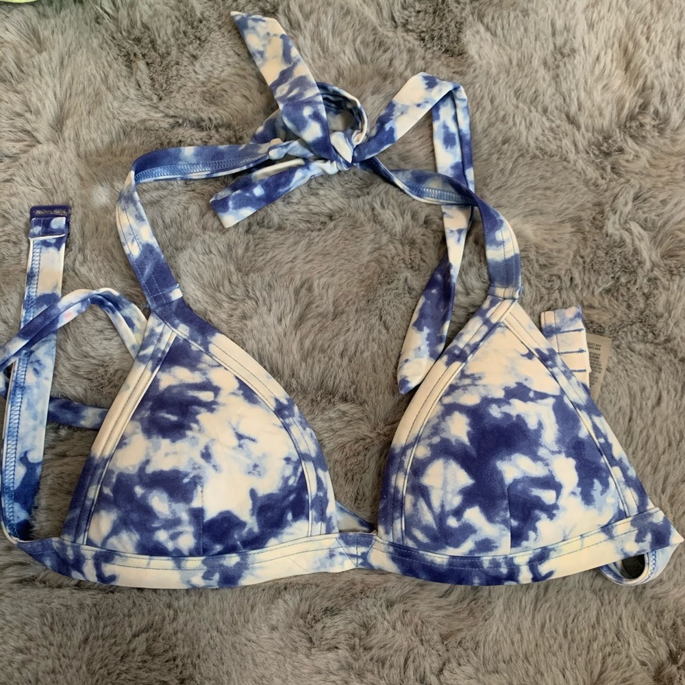 VS swimsuit! Cute tie detail